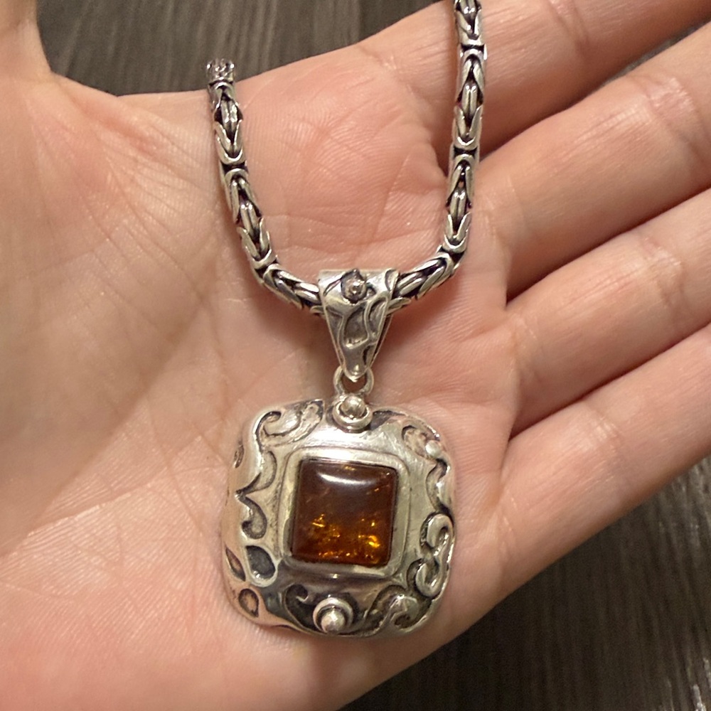 Vintage 925 Sterling Silver Amber Pendant Necklace - Brown Amber